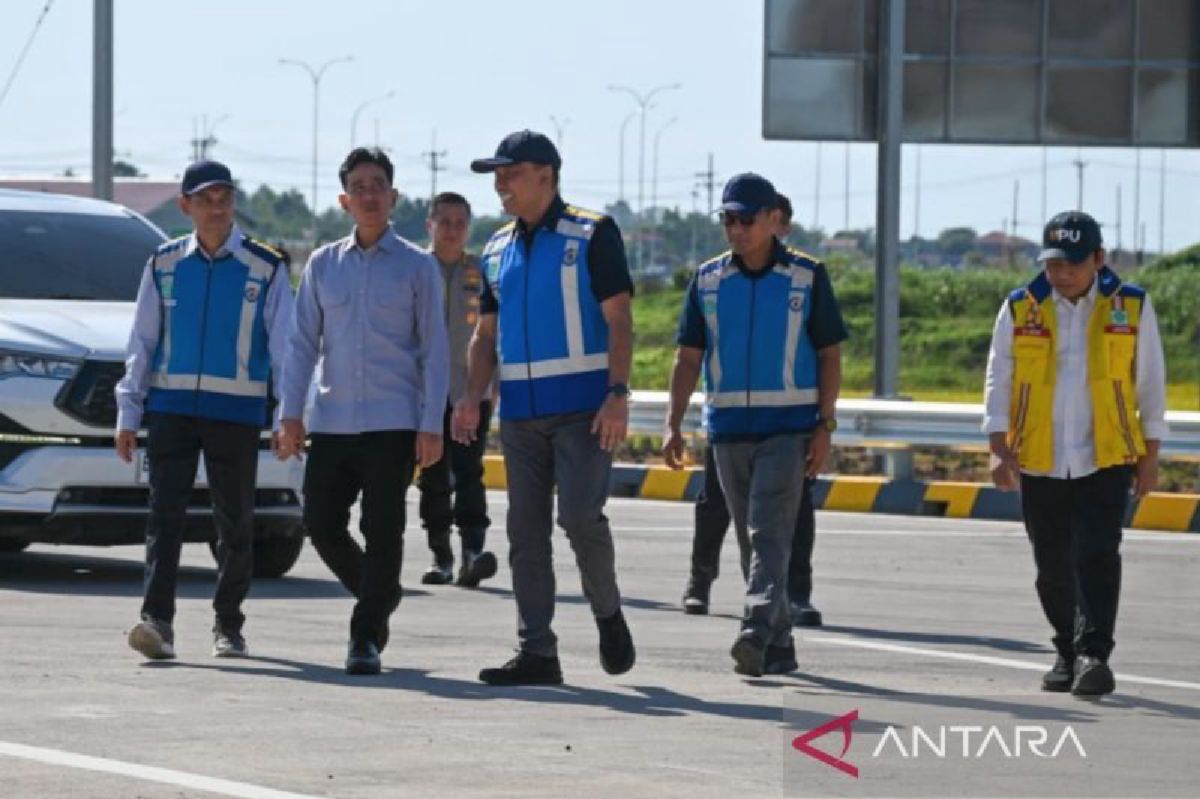 Gibran Tegaskan Infrastruktur Berfaedah, Prabowo Dorong Aparat Introspeksi