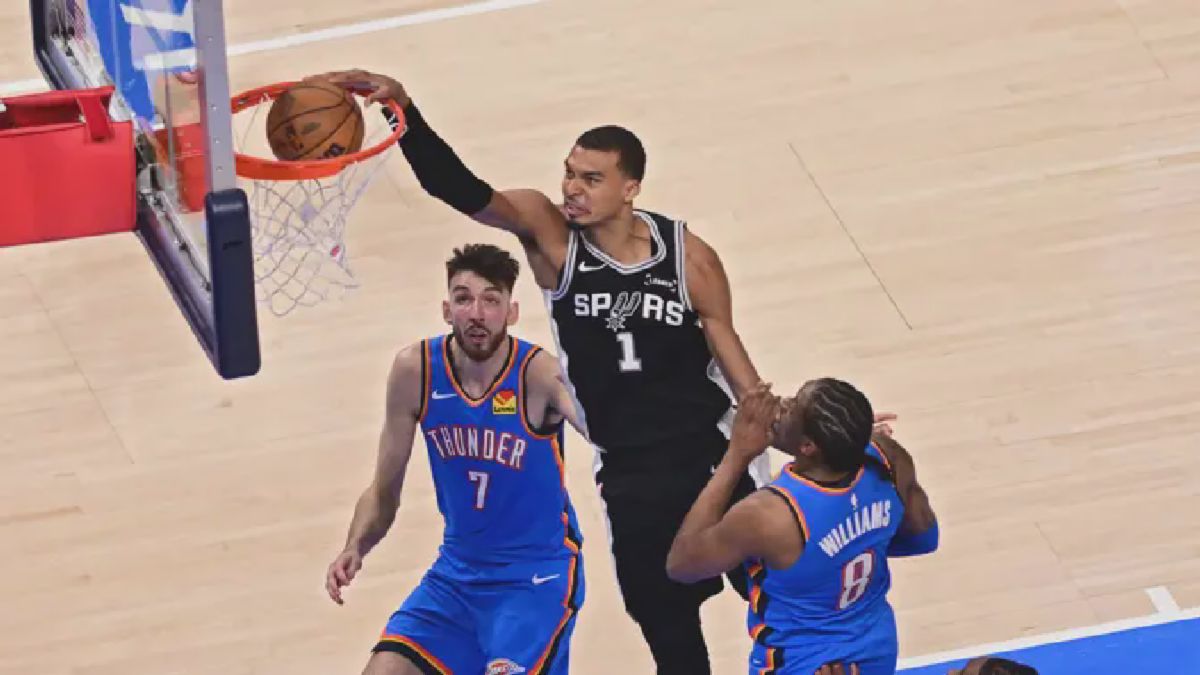Victor Wembanyama Cetak Dunk Fenomenal di Final Wilayah Barat 2026