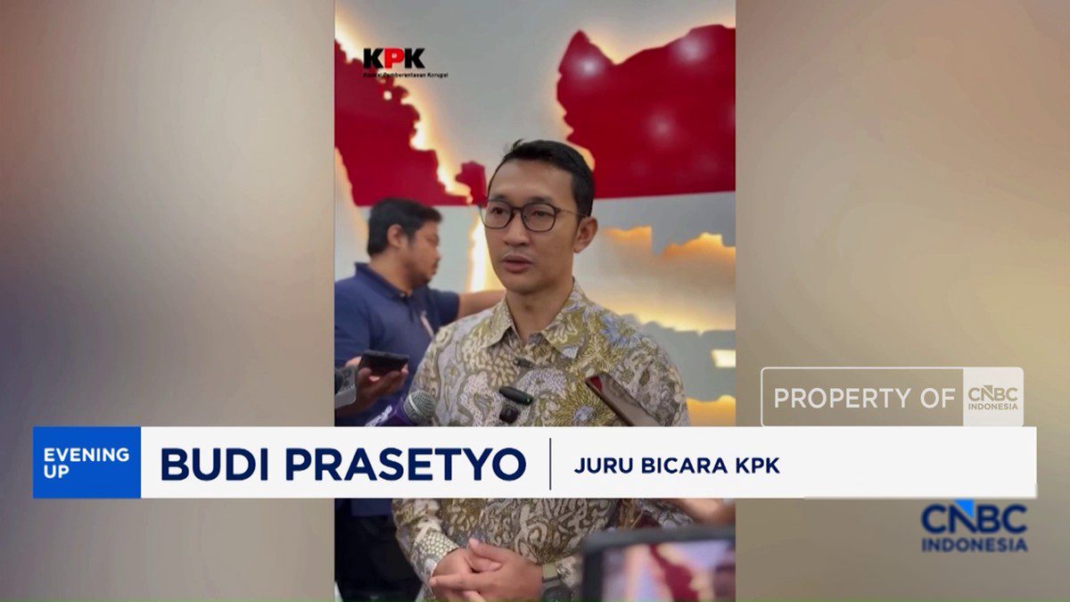 KPK Amankan Logam Mulia dan Dolar AS dari Rumah Bupati Sukoharjo