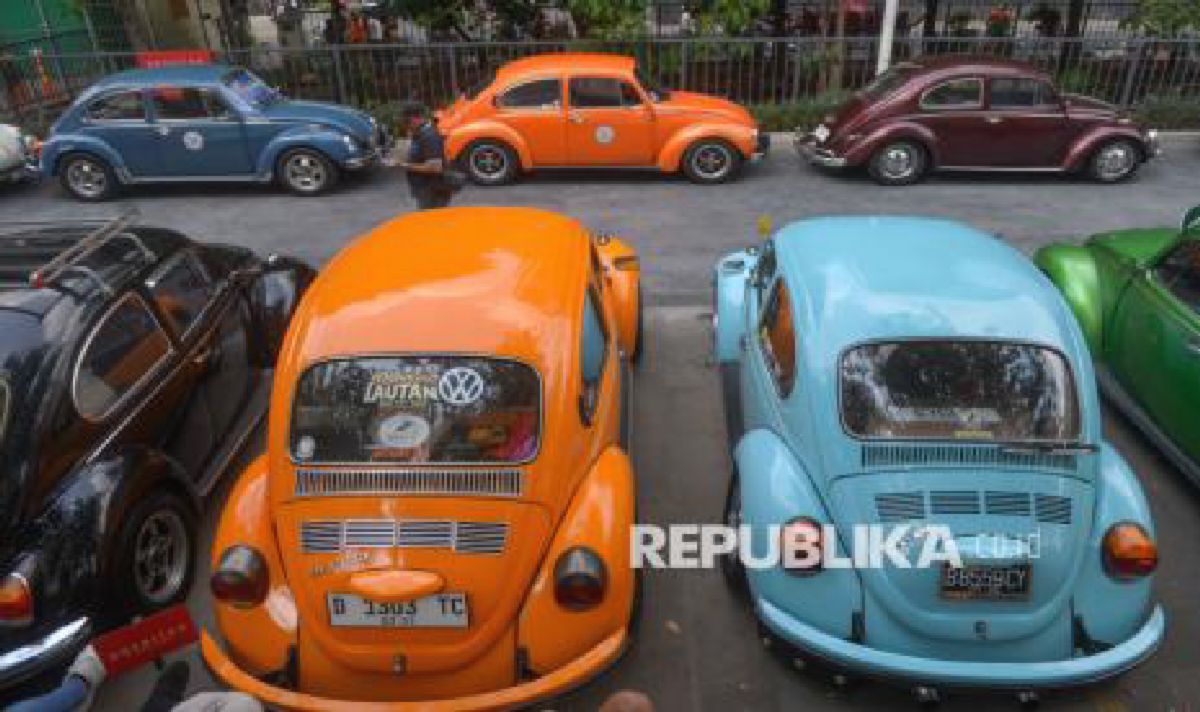 Deretan VW Kodok Hidupkan Nostalgia di Jantung Jakarta